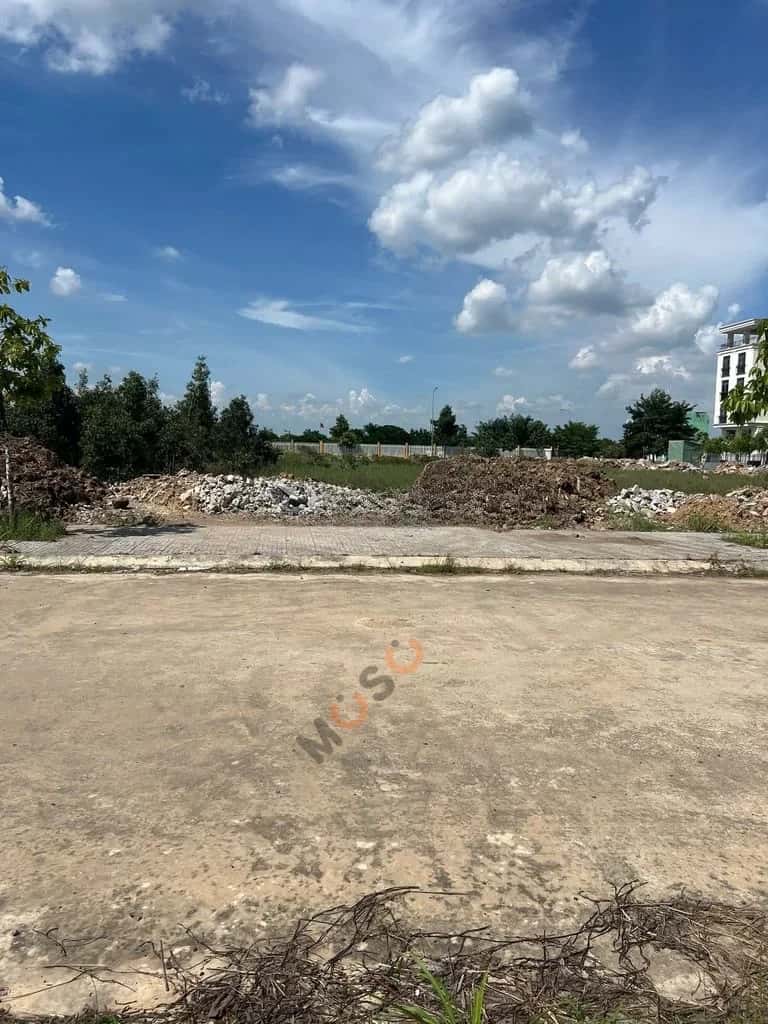 Bán đất Đường số 11 Huyện Đức Hòa, Long An – giá 1.8 tỷ Bán đất Đường số 11 Huyện Đức Hòa, Long An – giá 1.8 tỷ