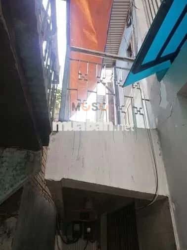 Cho thuê nhà hẻm Quận 11, TP.HCM – giá 7.5 triệu Cho thuê nhà hẻm Quận 11, TP.HCM – giá 7.5 triệu