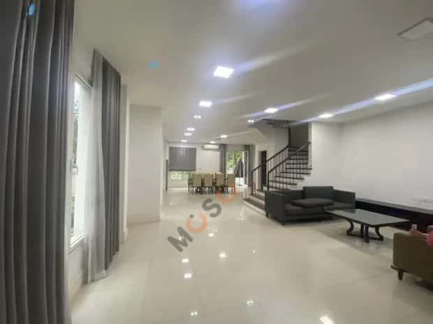 Cho thuê nhà hẻm Hoa Sữa Long Biên, Hà Nội – 4 phòng ngủ, giá 40 triệu