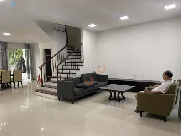 Cho thuê nhà hẻm Hoa Sữa Long Biên, Hà Nội – 4 phòng ngủ, giá 40 triệu — Hình 2