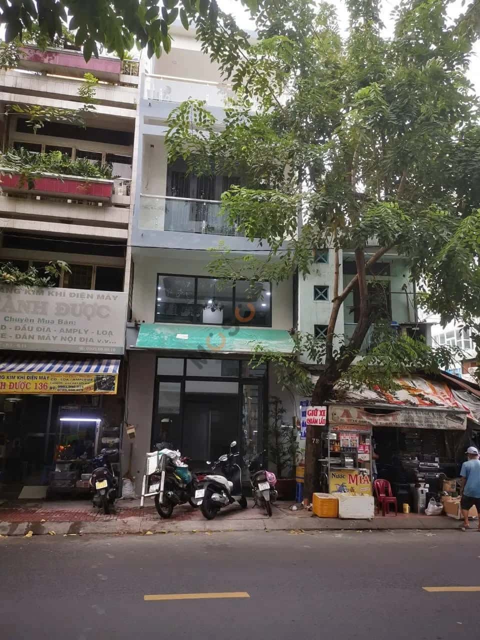 Bán nhà mặt tiền Lý Nam Đế  Quận 11, TP.HCM – 3 phòng ngủ, giá 17 tỷ