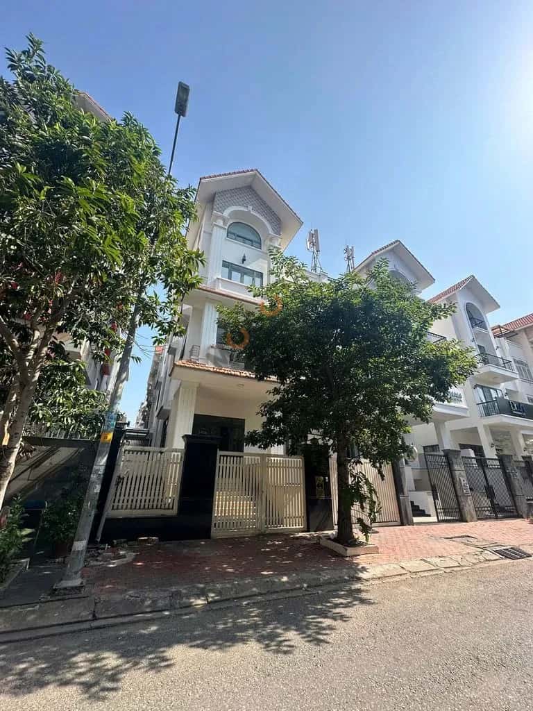 Cho thuê nhà hẻm Đường Số 10 Quận 7, TP.HCM – 6 phòng ngủ, giá 75 triệu Cho thuê nhà hẻm Đường Số 10 Quận 7, TP.HCM – 6 phòng ngủ, giá 75 triệu