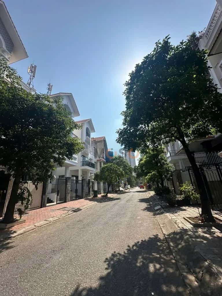 Cho thuê nhà hẻm Đường Số 10 Quận 7, TP.HCM – 6 phòng ngủ, giá 75 triệu — Hình 2 Cho thuê nhà hẻm Đường Số 10 Quận 7, TP.HCM – 6 phòng ngủ, giá 75 triệu — Hình 2