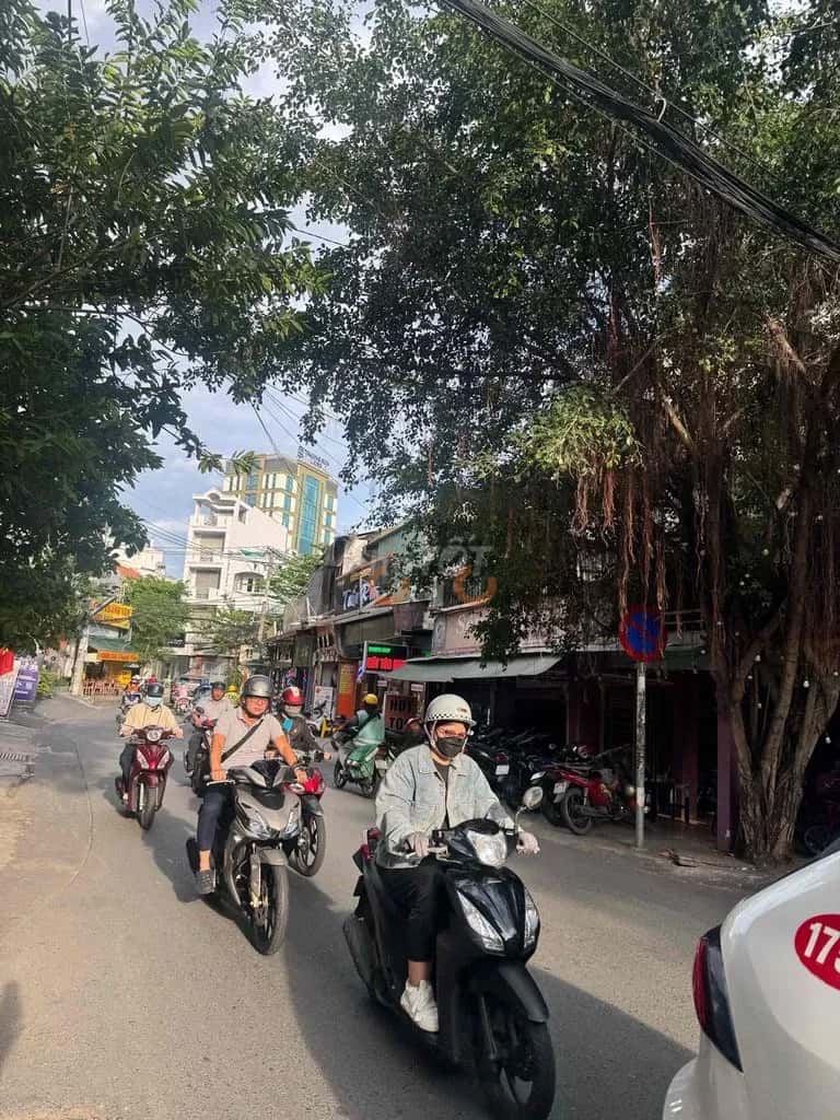 Cho thuê nhà mặt tiền Võ Oanh Quận Bình Thạnh, TP.HCM – 4 phòng ngủ, giá 30 triệu — Hình 3