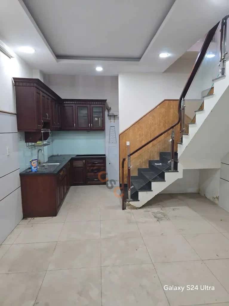 Cho thuê nhà hẻm Đường số 3 Bình Tân, TP.HCM – 6 phòng ngủ, giá 13 triệu — Hình 3
