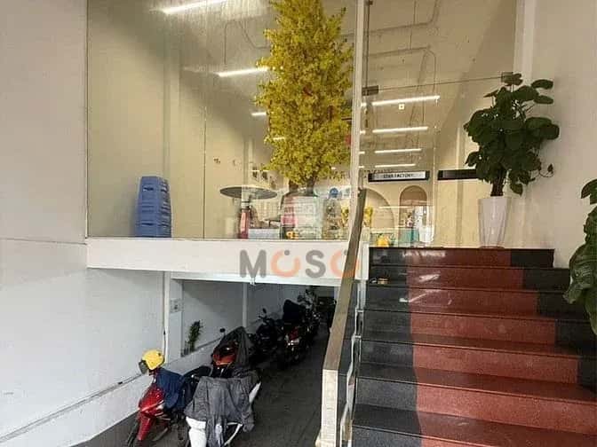 Cho thuê nhà mặt tiền Bạch Đằng Quận Bình Thạnh, TP.HCM – giá 120 triệu — Hình 2 Cho thuê nhà mặt tiền Bạch Đằng Quận Bình Thạnh, TP.HCM – giá 120 triệu — Hình 2