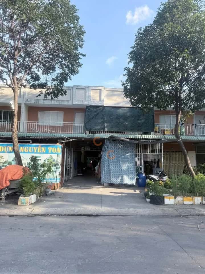 Bán nhà mặt tiền đường NG3 Thành phố Bến Cát, Bình Dương – 5 phòng ngủ, giá 2.3 tỷ