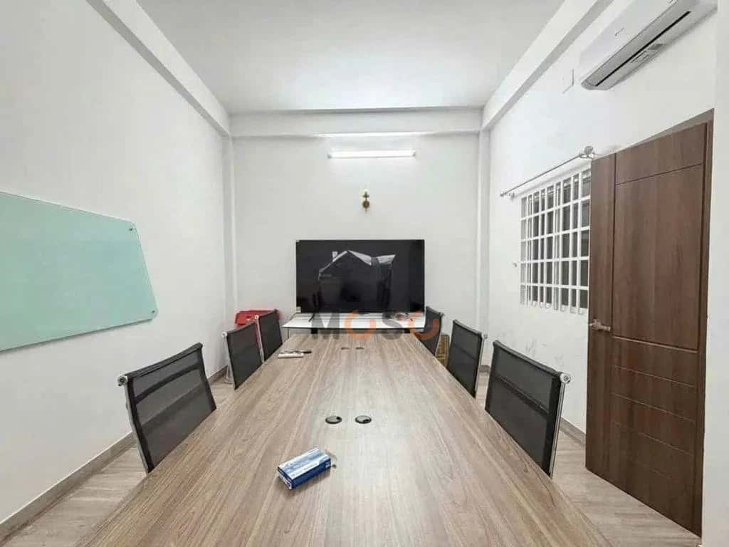 Cho thuê nhà hẻm Phan Văn Trị Quận Bình Thạnh, TP.HCM – 5 phòng ngủ, giá 26 triệu — Hình 2