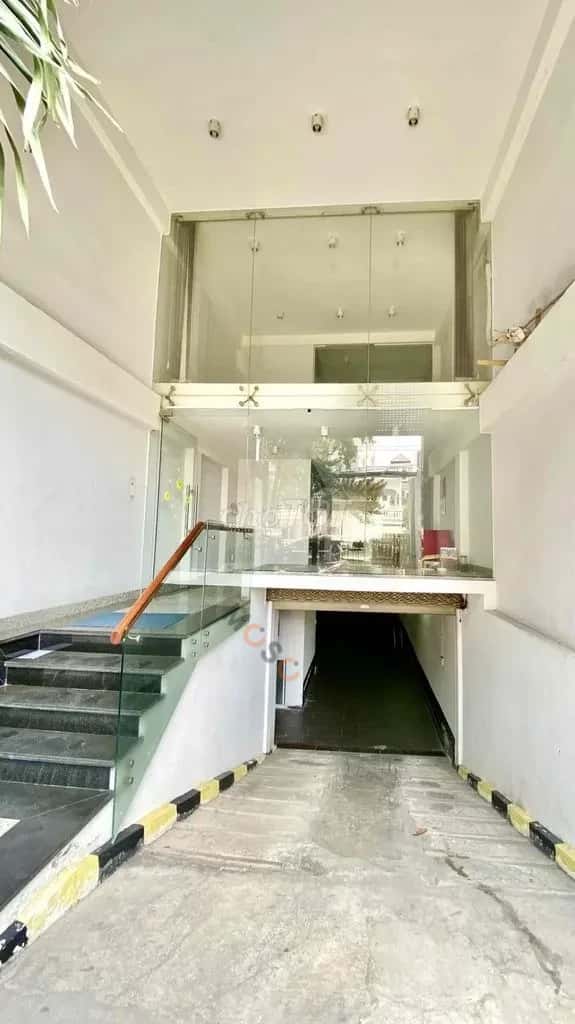 Cho thuê nhà mặt tiền Lam Sơn Quận Phú Nhuận, TP.HCM – 5 phòng ngủ, giá 80 triệu — Hình 3 Cho thuê nhà mặt tiền Lam Sơn Quận Phú Nhuận, TP.HCM – 5 phòng ngủ, giá 80 triệu — Hình 3