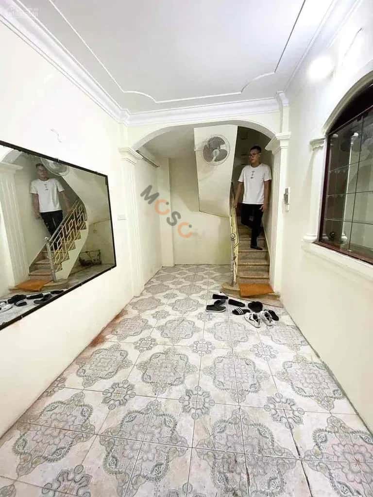 Cho thuê nhà hẻm Bạch Đằng Hoàn Kiếm, Hà Nội – 2 phòng ngủ, giá 7 triệu