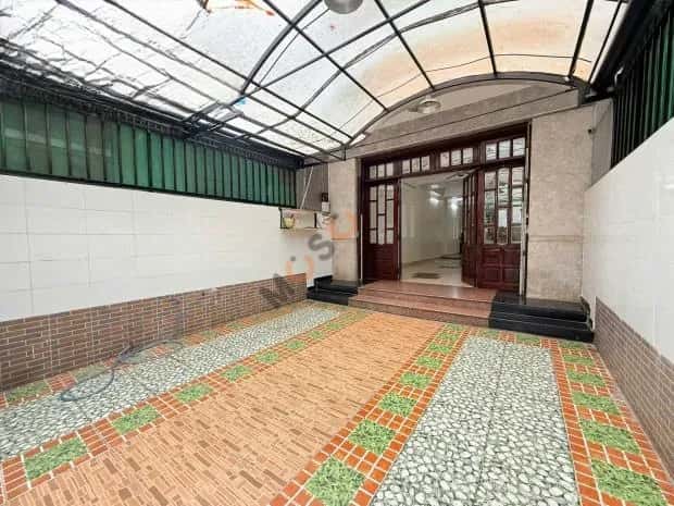 Cho thuê nhà hẻm Hiệp Thành Quận 2, TP.HCM – 4 phòng ngủ, giá 30 triệu — Hình 2