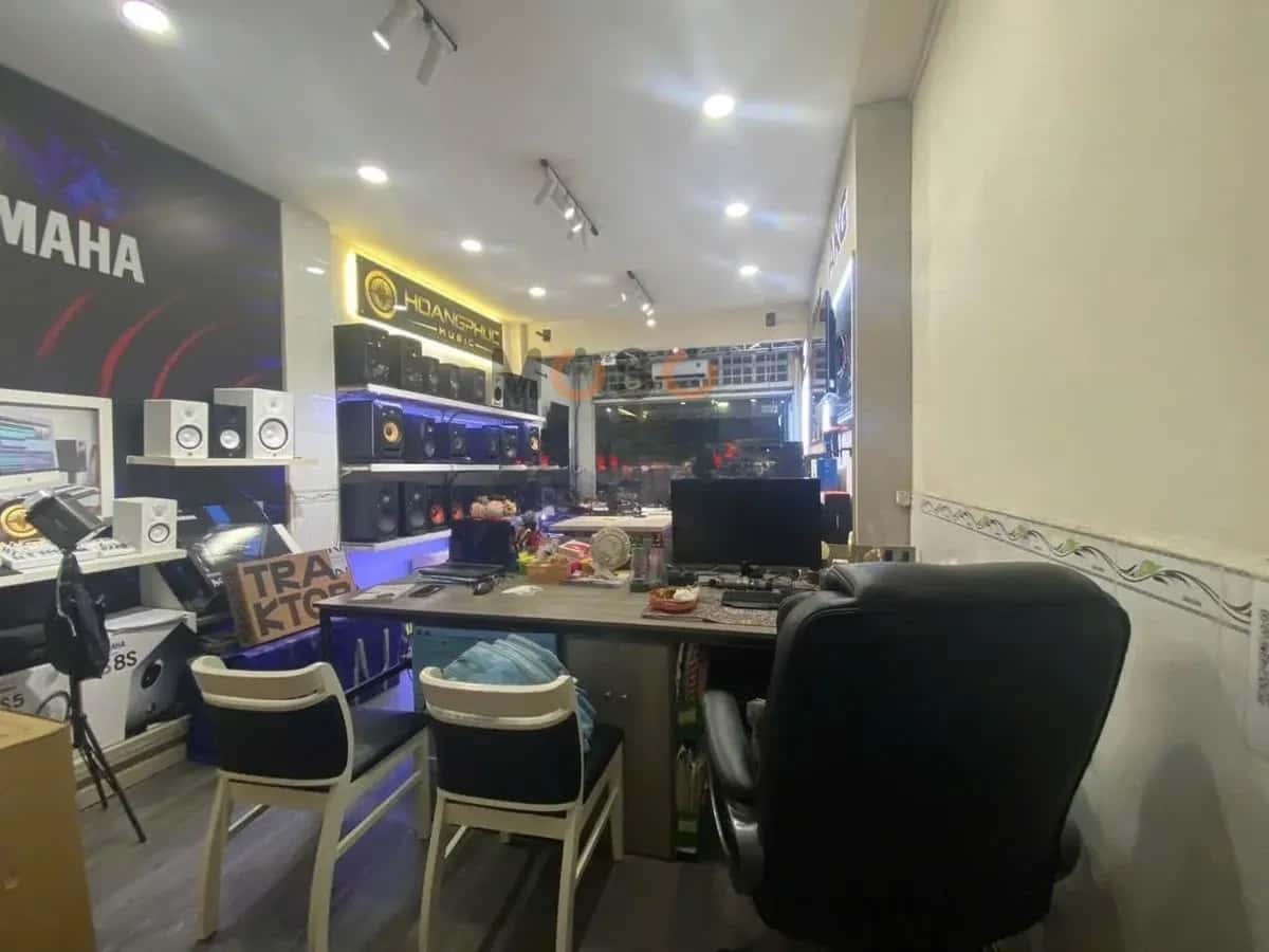 Cho thuê nhà mặt tiền Nguyễn Tri Phương Quận 5, TP.HCM – 3 phòng ngủ, giá 18 triệu — Hình 2