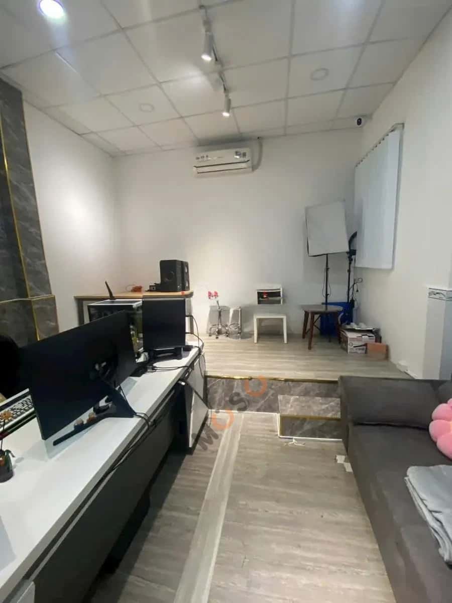 Cho thuê nhà mặt tiền Nguyễn Tri Phương Quận 5, TP.HCM – 3 phòng ngủ, giá 18 triệu — Hình 3