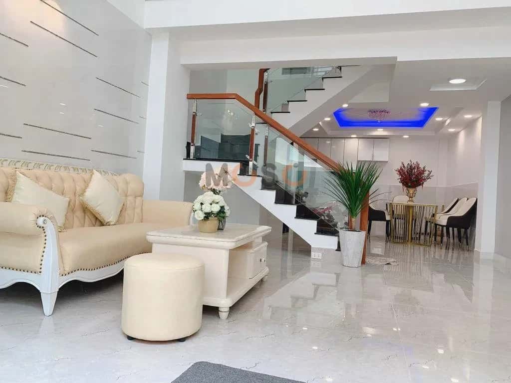 Cho thuê nhà hẻm Sư Vạn Hạnh Quận 10, TP.HCM – 6 phòng ngủ, giá 26 triệu — Hình 2
