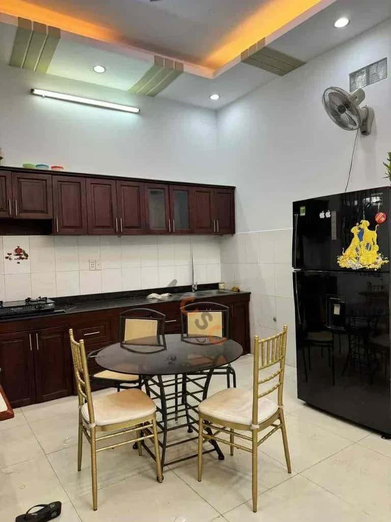 Cho thuê nhà hẻm Song Hành Quận 12, TP.HCM – 4 phòng ngủ, giá 10 triệu — Hình 2 Cho thuê nhà hẻm Song Hành Quận 12, TP.HCM – 4 phòng ngủ, giá 10 triệu — Hình 2