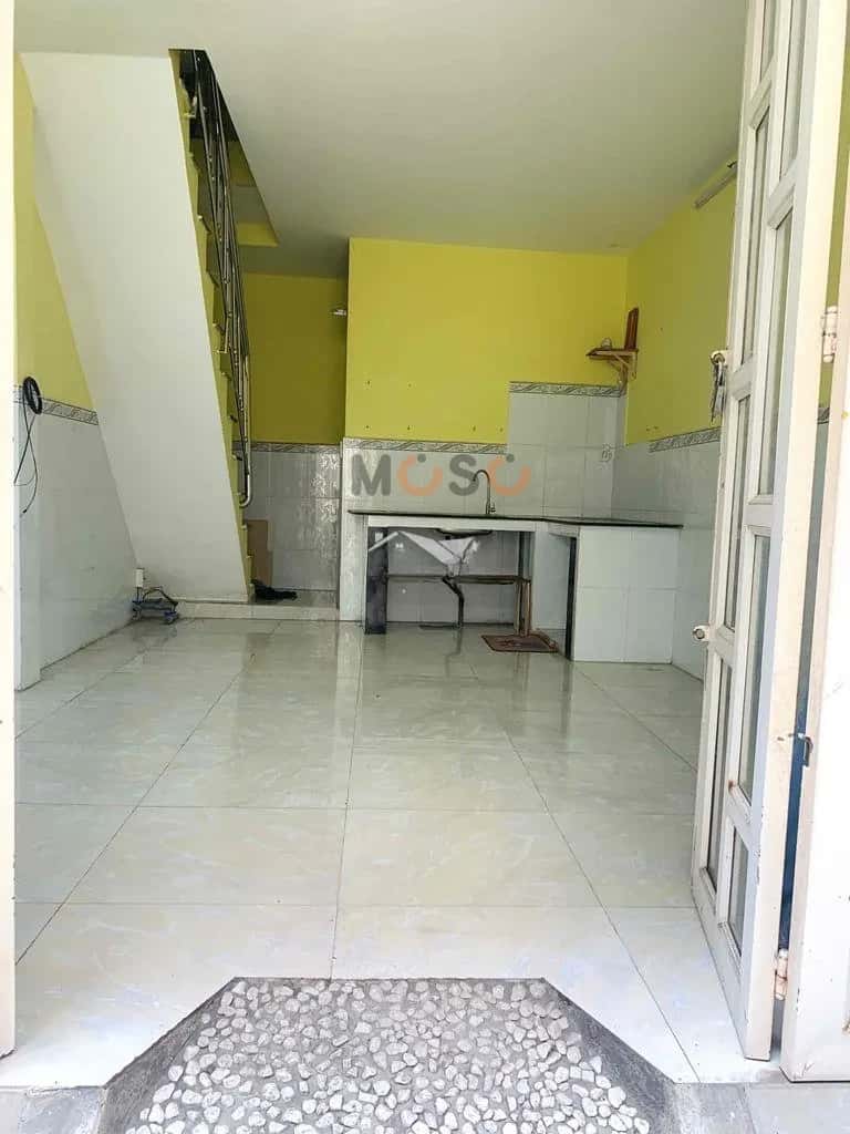 Cho thuê nhà hẻm Nguyễn Văn Quỳ Quận 7, TP.HCM – 1 phòng ngủ, giá 5.5 triệu — Hình 2