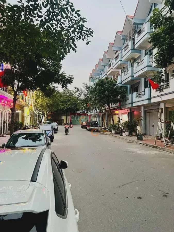 Cho thuê nhà hẻm Lý Tự Trọng Hà Đông, Hà Nội – 4 phòng ngủ, giá 11 triệu — Hình 3 Cho thuê nhà hẻm Lý Tự Trọng Hà Đông, Hà Nội – 4 phòng ngủ, giá 11 triệu — Hình 3
