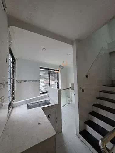 Cho thuê nhà hẻm Quận 4, TP.HCM – 2 phòng ngủ, giá 9 triệu — Hình 2 Cho thuê nhà hẻm Quận 4, TP.HCM – 2 phòng ngủ, giá 9 triệu — Hình 2