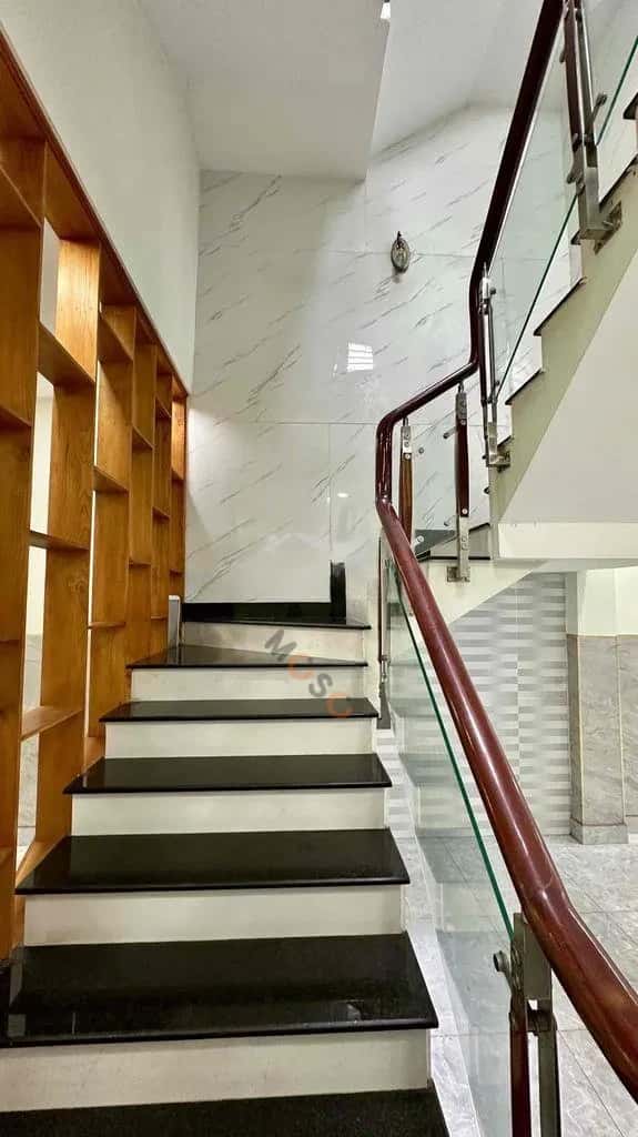 Cho thuê nhà hẻm Xuân Thới Thượng Huyện Hóc Môn, TP.HCM – 4 phòng ngủ, giá 6 triệu — Hình 2