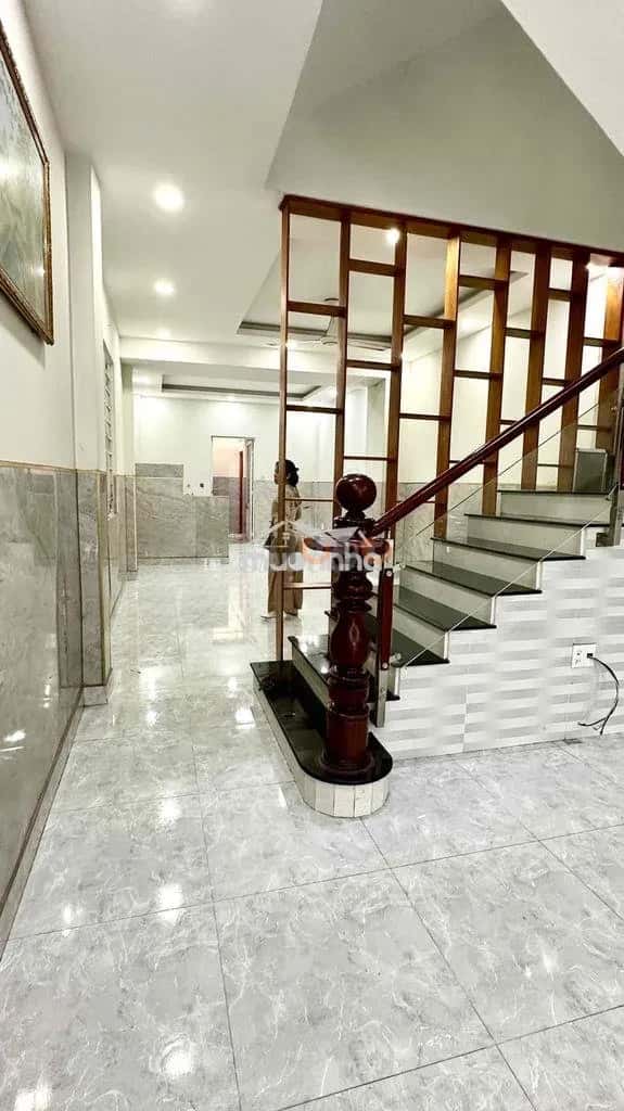 Cho thuê nhà hẻm Xuân Thới Thượng Huyện Hóc Môn, TP.HCM – 4 phòng ngủ, giá 6 triệu — Hình 3
