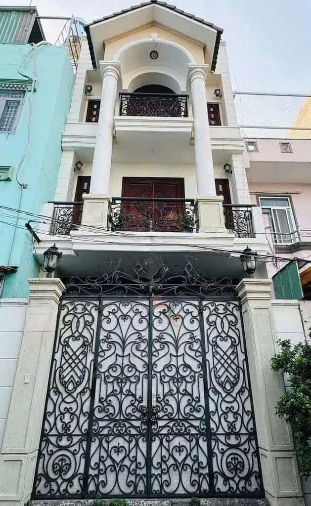 Cho thuê nhà mặt tiền Đường Dương Quảng Hàm Quận Gò Vấp, TP.HCM – 4 phòng ngủ, giá 15 triệu