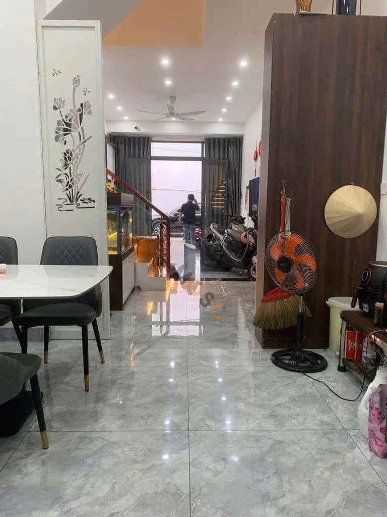 Cho thuê nhà hẻm Đường Lữ Gia Quận 11, TP.HCM – 4 phòng ngủ, giá 20 triệu — Hình 3 Cho thuê nhà hẻm Đường Lữ Gia Quận 11, TP.HCM – 4 phòng ngủ, giá 20 triệu — Hình 3