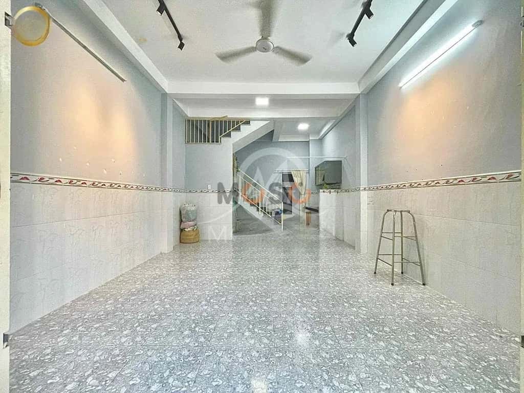 Cho thuê nhà hẻm Lạc Long Quân Quận Tân Bình, TP.HCM – 2 phòng ngủ, giá 9 triệu