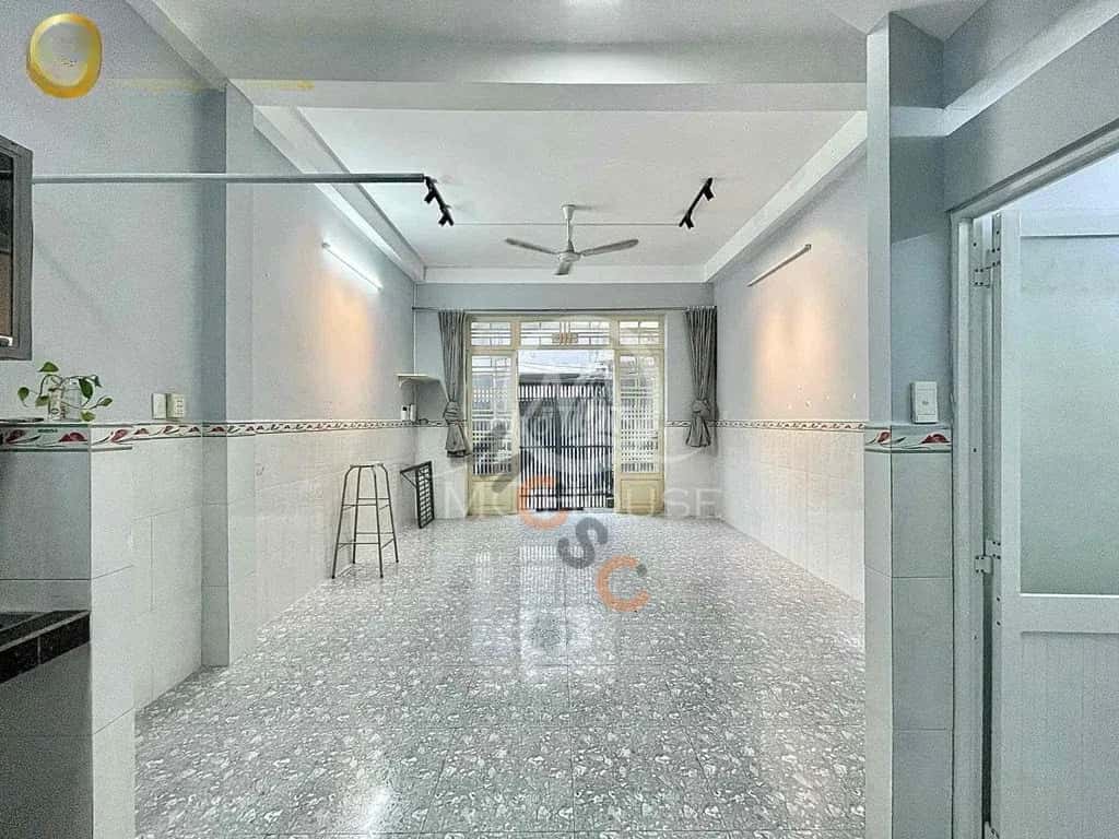 Cho thuê nhà hẻm Lạc Long Quân Quận Tân Bình, TP.HCM – 2 phòng ngủ, giá 9 triệu — Hình 2