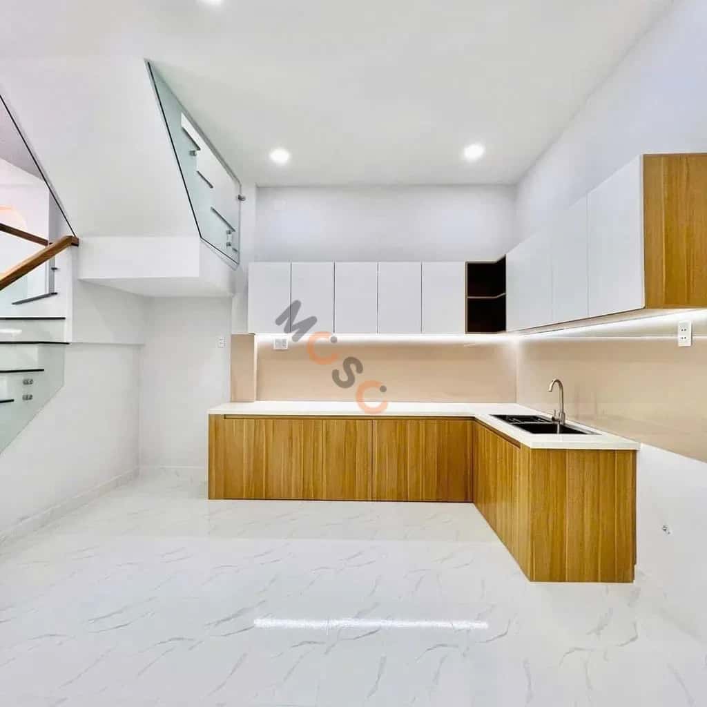Cho thuê nhà hẻm Nguyễn Minh Hoàng Quận Tân Bình, TP.HCM – 5 phòng ngủ, giá 21 triệu