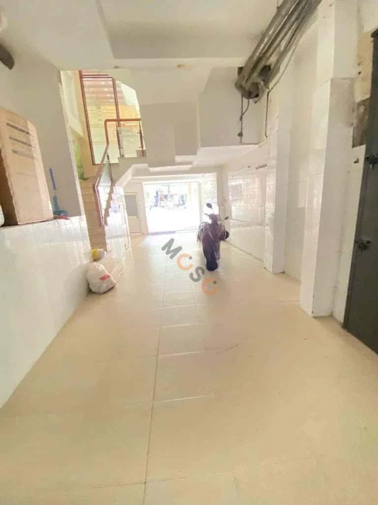 Cho thuê nhà mặt tiền Đường Cộng Hoà Quận Tân Bình, TP.HCM – giá 32 triệu — Hình 3 Cho thuê nhà mặt tiền Đường Cộng Hoà Quận Tân Bình, TP.HCM – giá 32 triệu — Hình 3