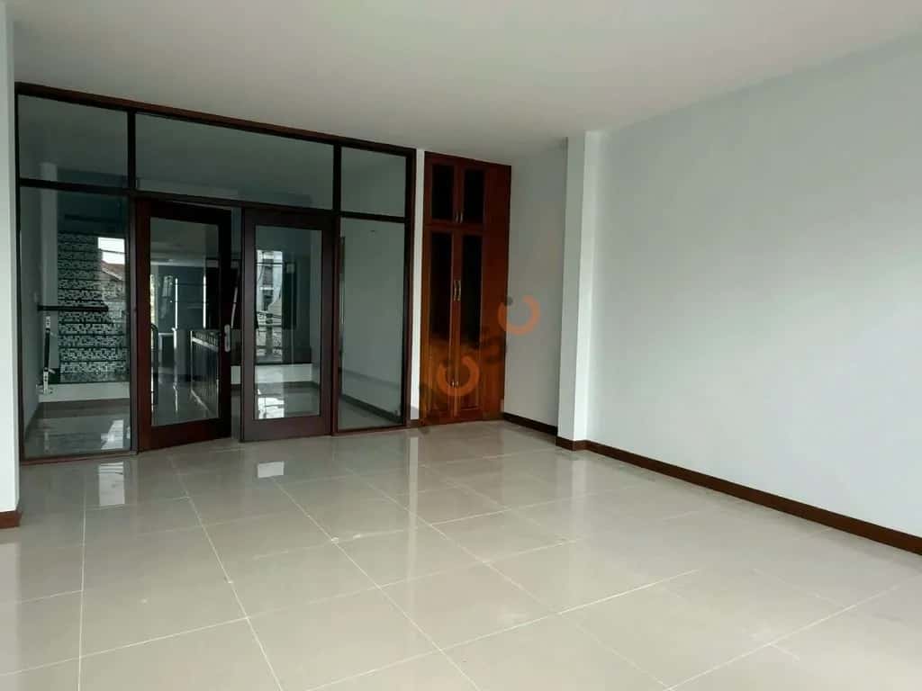Cho thuê nhà mặt tiền Kha Vạn Cân Thủ Đức, TP. Thủ Đức – 5 phòng ngủ, giá 40 triệu — Hình 2