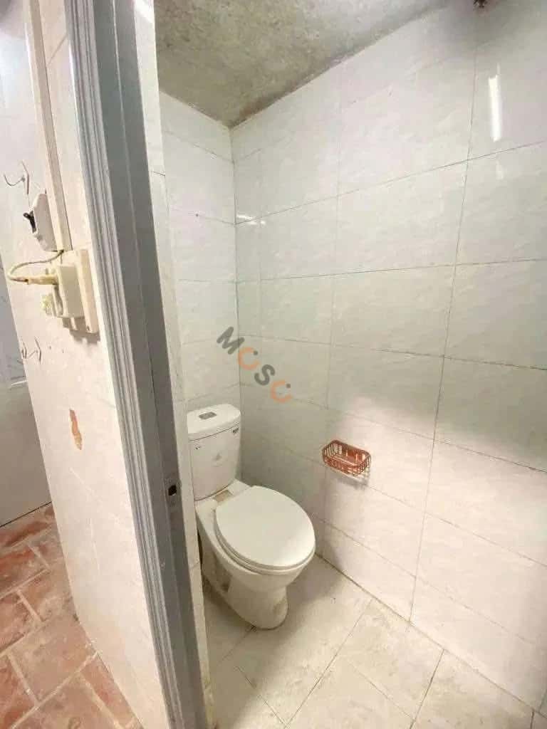 Cho thuê nhà hẻm Lê Duẩn Đống Đa, Hà Nội – 2 phòng ngủ, giá 6 triệu — Hình 3