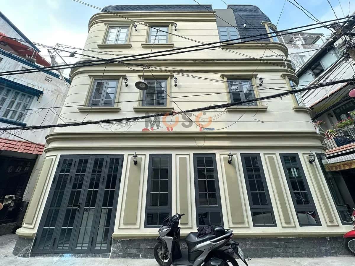 Cho thuê nhà hẻm Nguyễn Cảnh Chân Quận 1, TP.HCM – 4 phòng ngủ, giá 50 triệu