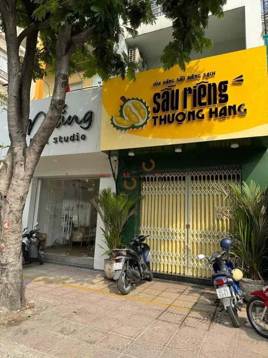 Cho thuê nhà mặt tiền Hoàng Diệu Quận 4, TP.HCM – 6 phòng ngủ, giá 20 triệu