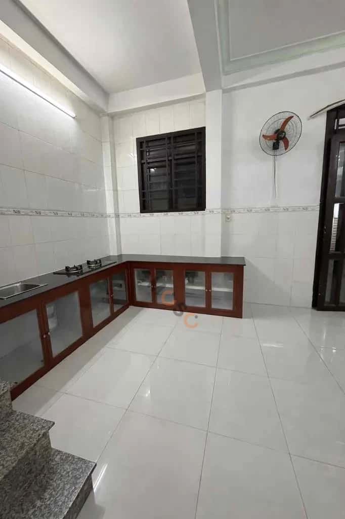 Cho thuê nhà hẻm Huỳnh Tấn Phát Quận 7, TP.HCM – 3 phòng ngủ, giá 10 triệu — Hình 2