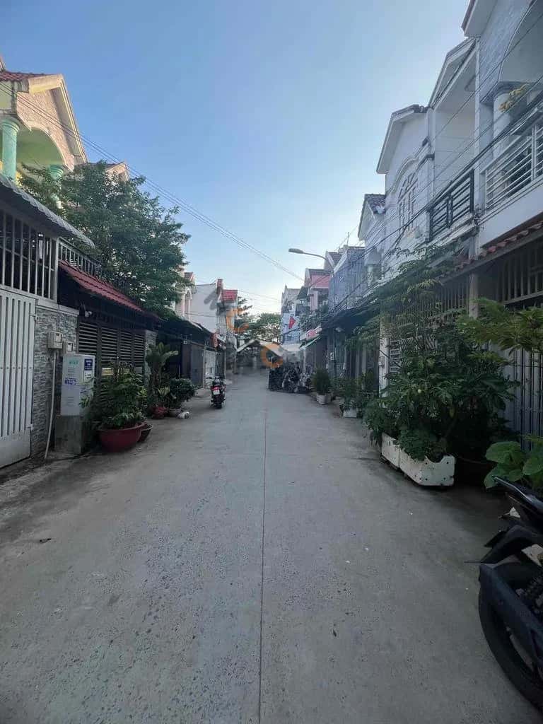 Cho thuê nhà hẻm Đường Đào Tông Nguyên Huyện Nhà Bè, TP.HCM – 4 phòng ngủ, giá 8 triệu — Hình 2 Cho thuê nhà hẻm Đường Đào Tông Nguyên Huyện Nhà Bè, TP.HCM – 4 phòng ngủ, giá 8 triệu — Hình 2