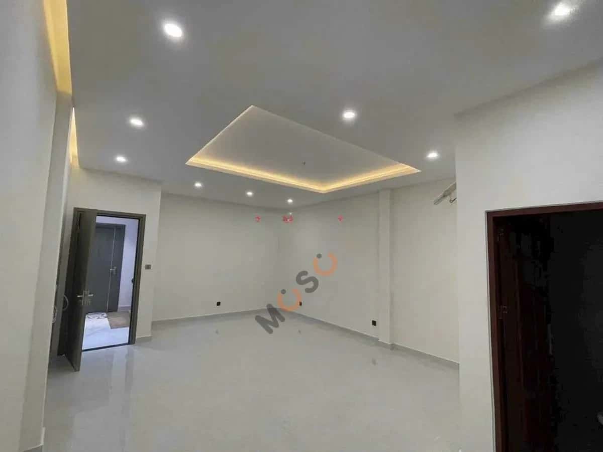 Cho thuê nhà mặt tiền Đường Phạm Văn Bạch Tân Bình, TP.HCM – 4 phòng ngủ, giá 25 triệu — Hình 2