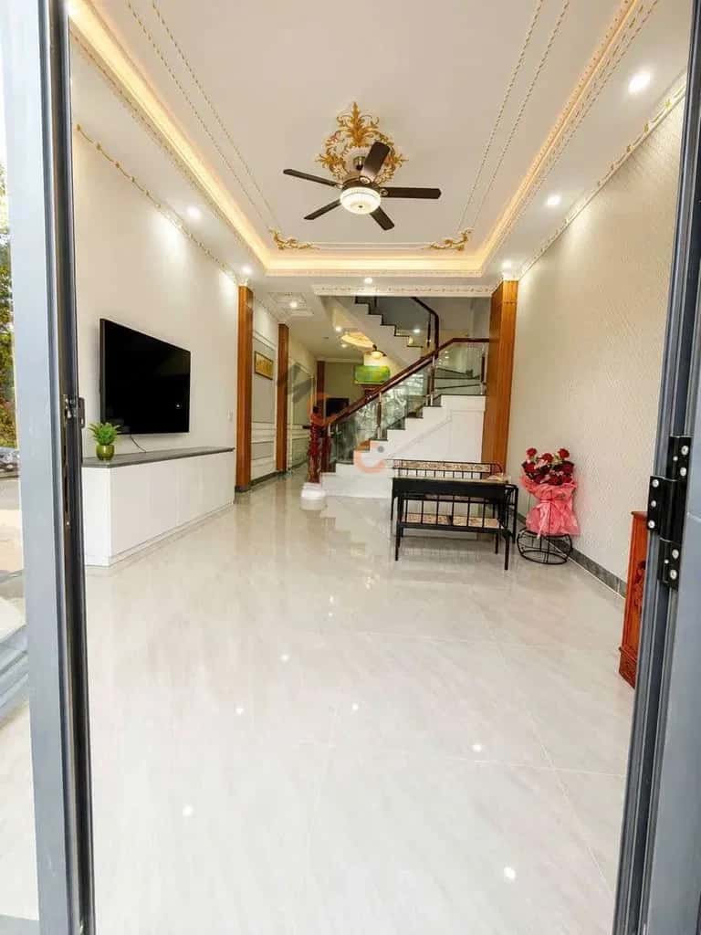 Cho thuê nhà hẻm Thành phố Thuận An, Bình Dương – 4 phòng ngủ, giá 12 triệu — Hình 2 Cho thuê nhà hẻm Thành phố Thuận An, Bình Dương – 4 phòng ngủ, giá 12 triệu — Hình 2