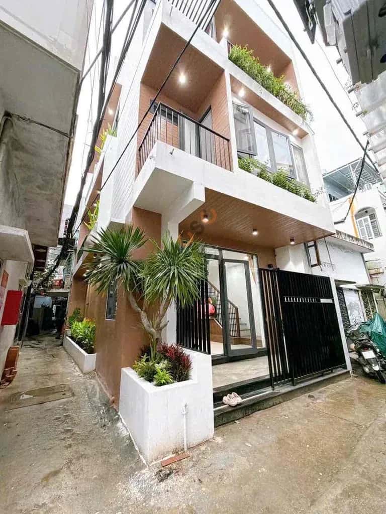Cho thuê nhà hẻm Hoàng Diệu Hải Châu, Đà Nẵng – 3 phòng ngủ, giá 26 triệu