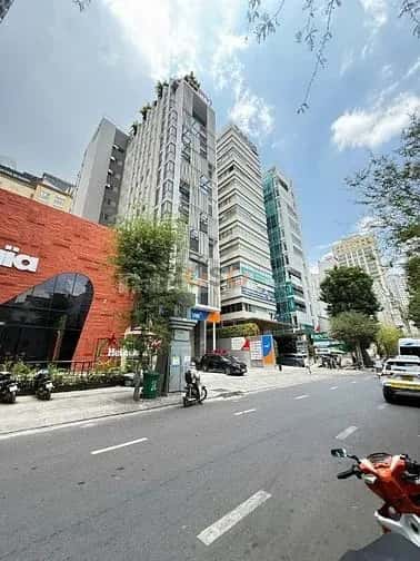 Cho thuê nhà mặt tiền Nam Kỳ Khởi Nghĩa Quận 1, TP.HCM – giá 500 triệu — Hình 3 Cho thuê nhà mặt tiền Nam Kỳ Khởi Nghĩa Quận 1, TP.HCM – giá 500 triệu — Hình 3