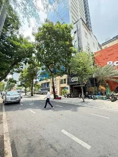 Cho thuê nhà mặt tiền Nam Kỳ Khởi Nghĩa Quận 1, TP.HCM – giá 500 triệu — Hình 2 Cho thuê nhà mặt tiền Nam Kỳ Khởi Nghĩa Quận 1, TP.HCM – giá 500 triệu — Hình 2
