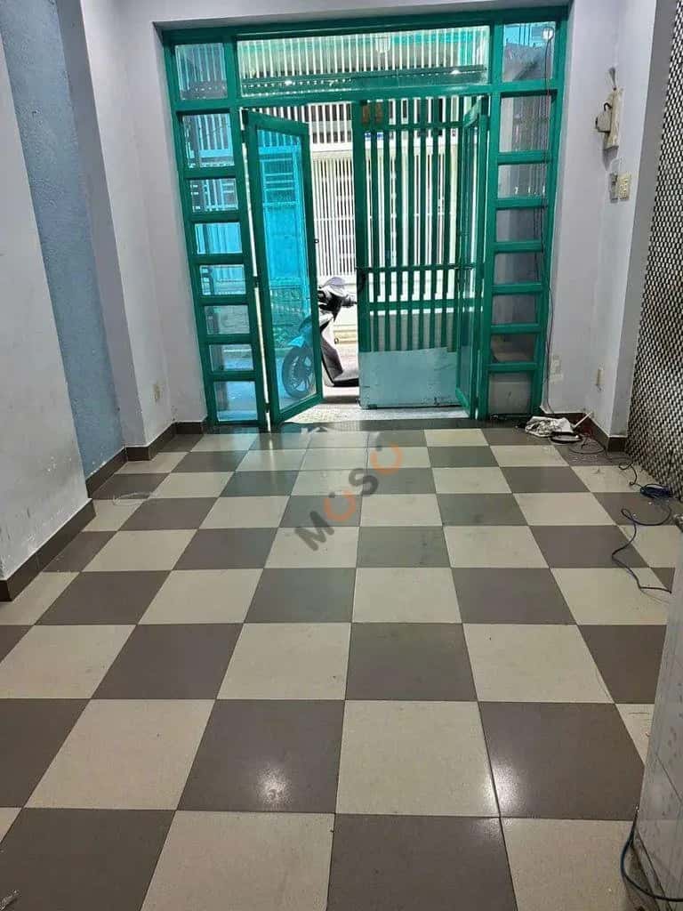 Cho thuê nhà hẻm Đường Xuân Diệu Quận Tân Bình, TP.HCM – 2 phòng ngủ, giá 10.5 triệu — Hình 2 Cho thuê nhà hẻm Đường Xuân Diệu Quận Tân Bình, TP.HCM – 2 phòng ngủ, giá 10.5 triệu — Hình 2