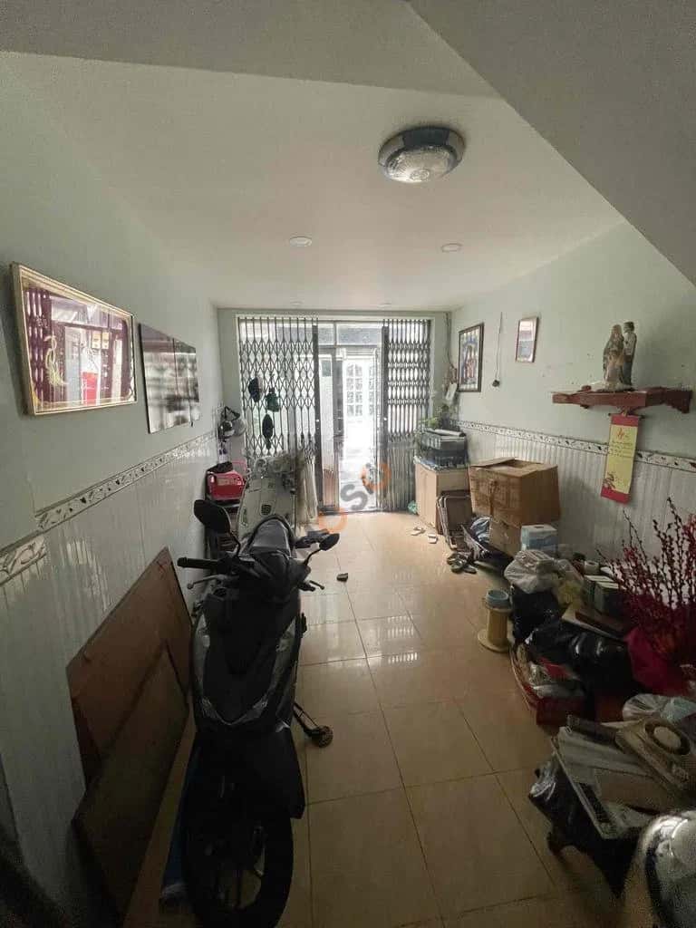 Cho thuê nhà hẻm Đồng Đen Quận Tân Bình, TP.HCM – 4 phòng ngủ, giá 14 triệu — Hình 2