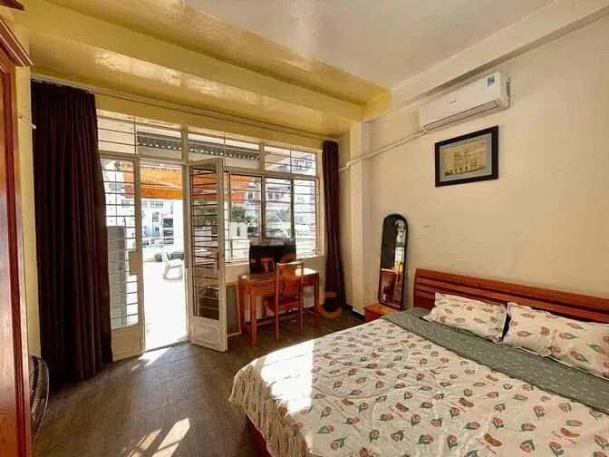 Cho thuê phòng trọ Quận 1, TP.HCM – giá 7.3 triệu