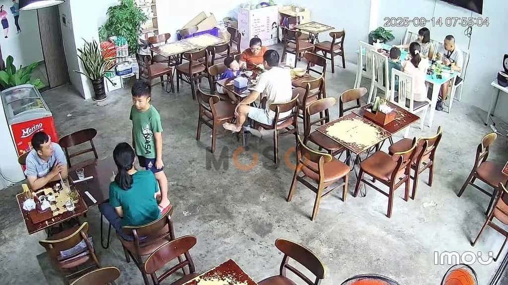 Cho thuê nhà mặt tiền Quận 2 cũ, TP. Thủ Đức – 2 phòng ngủ, giá 2 triệu — Hình 3 Cho thuê nhà mặt tiền Quận 2 cũ, TP. Thủ Đức – 2 phòng ngủ, giá 2 triệu — Hình 3