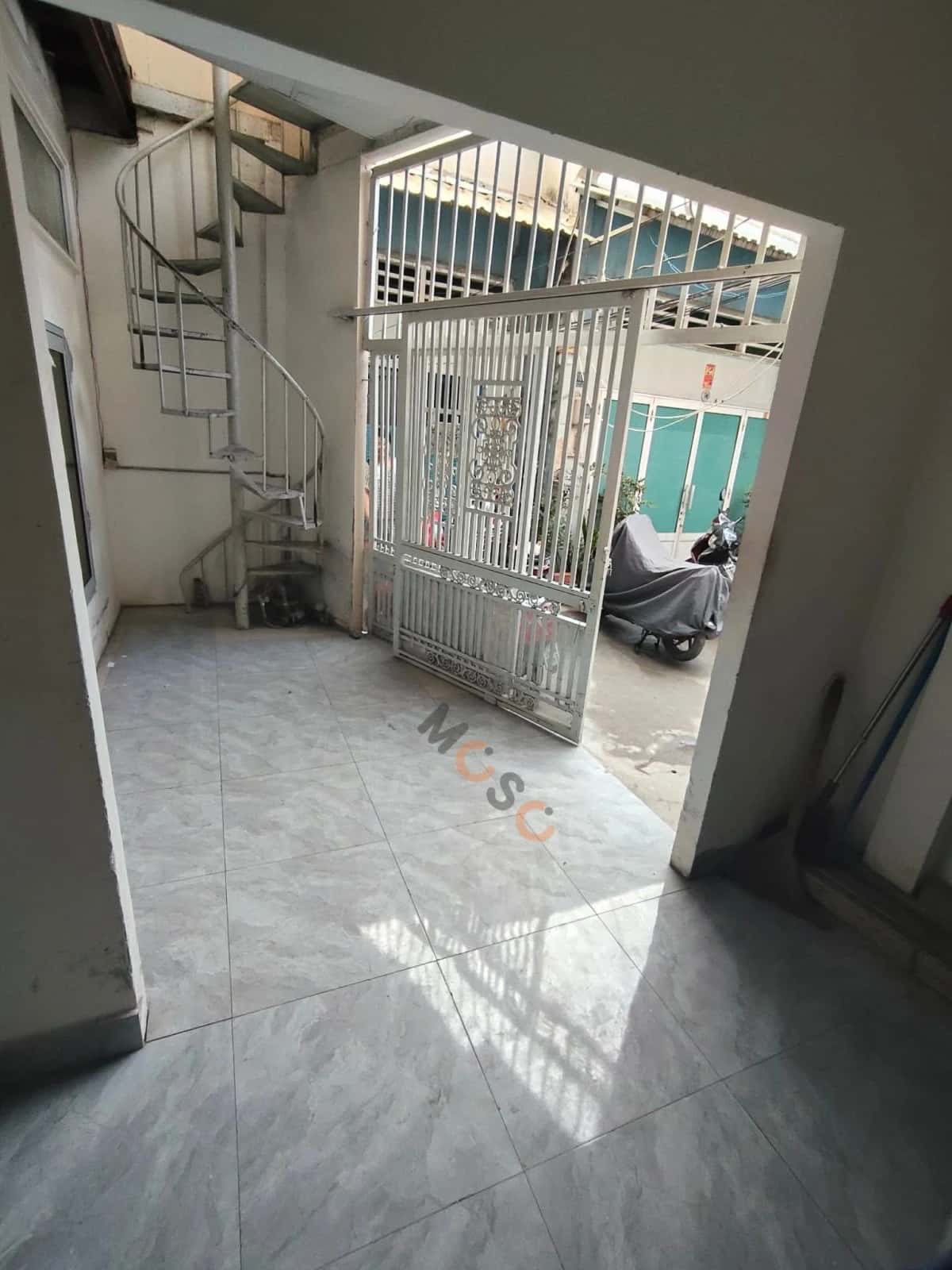 Bán nhà mặt tiền Huỳnh tấn phát Quận 7, TP.HCM – 4 phòng ngủ, giá 4.3 tỷ