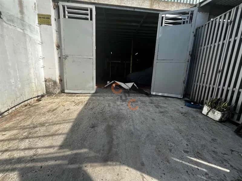 Cho thuê kho, nhà xưởng Nguyễn Hữu Trí Huyện Bình Chánh, TP.HCM – 1 phòng ngủ, giá 40 triệu