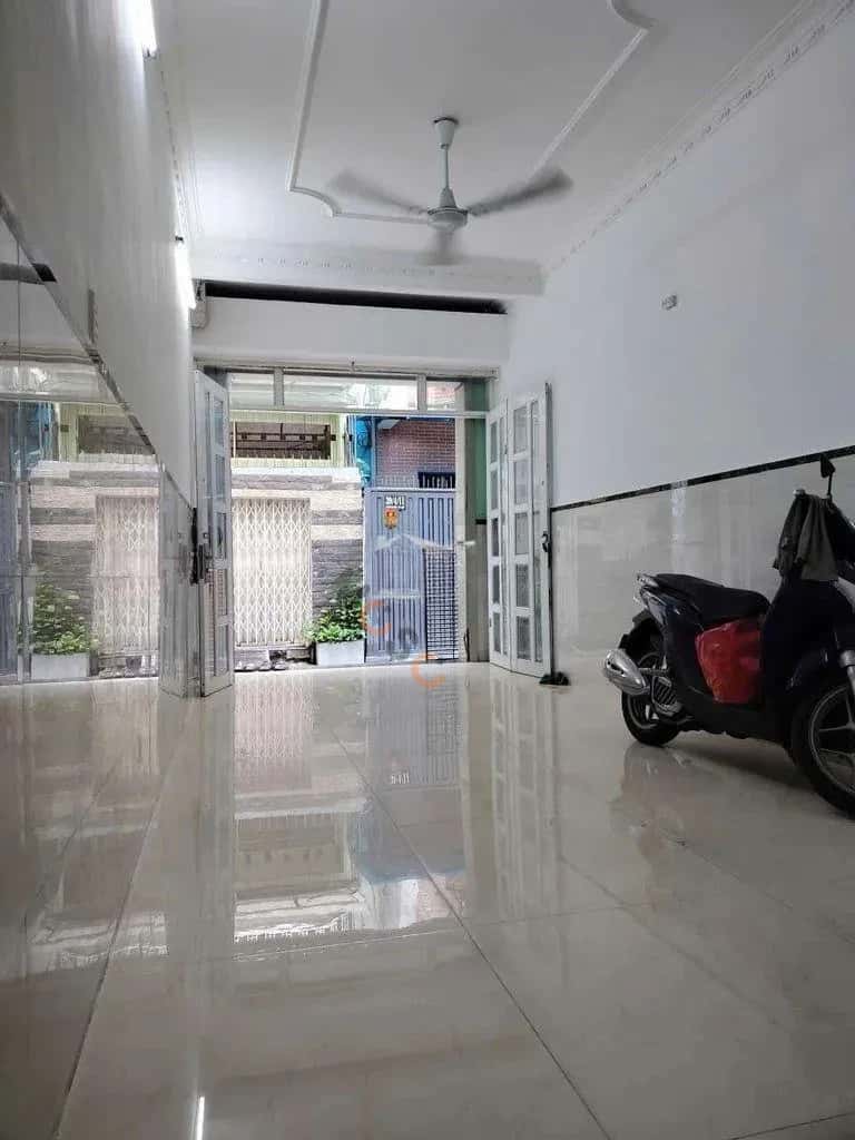 Cho thuê nhà hẻm Đường Huỳnh Văn Bánh Quận Phú Nhuận, TP.HCM – 2 phòng ngủ, giá 12.5 triệu — Hình 2 Cho thuê nhà hẻm Đường Huỳnh Văn Bánh Quận Phú Nhuận, TP.HCM – 2 phòng ngủ, giá 12.5 triệu — Hình 2