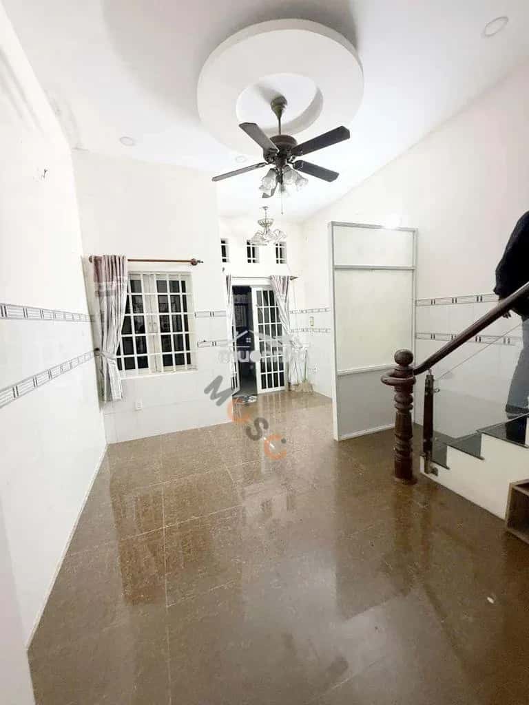 Cho thuê nhà hẻm Trung Mỹ Tây Quận 12, TP.HCM – 3 phòng ngủ, giá 9 triệu — Hình 3 Cho thuê nhà hẻm Trung Mỹ Tây Quận 12, TP.HCM – 3 phòng ngủ, giá 9 triệu — Hình 3