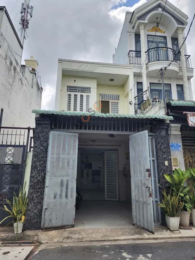 Cho thuê nhà hẻm Lê Trọng Tấn Bình Tân, TP.HCM – 3 phòng ngủ, giá 10 triệu